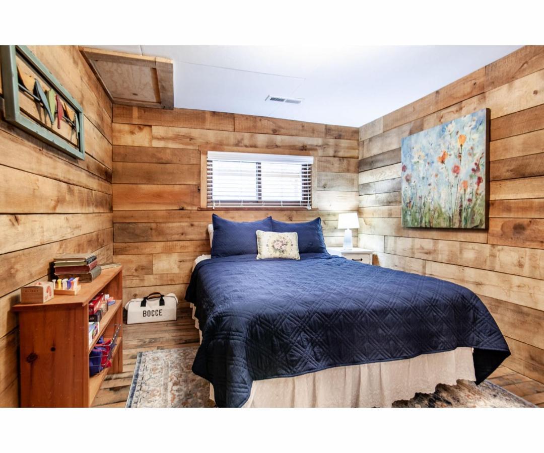 Beary Relaxing Cabin - Rustic With Outdoor Patio タウンゼンド エクステリア 写真